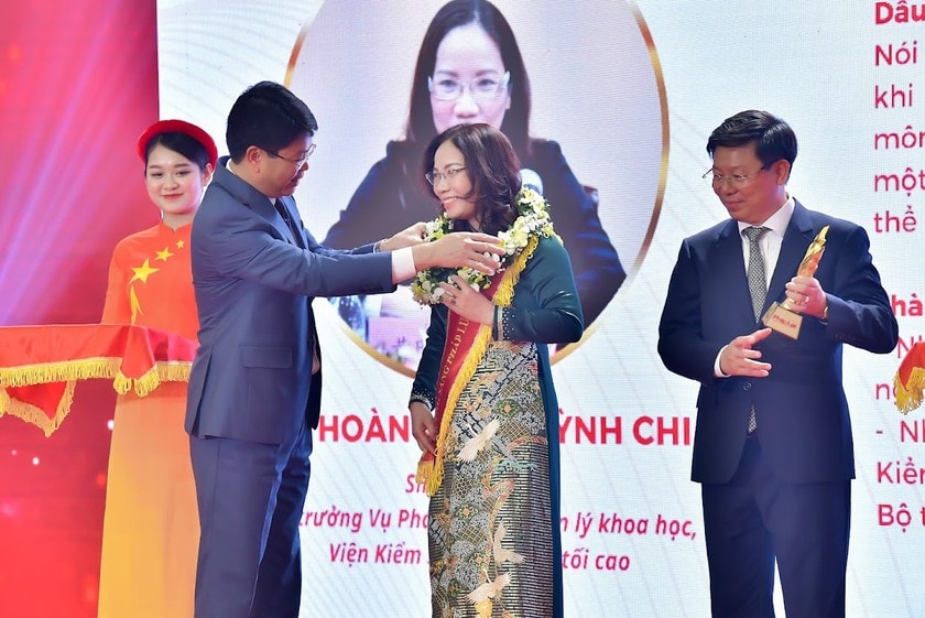 Tôn vinh 50 Gương sáng Pháp luật năm 2023 -0