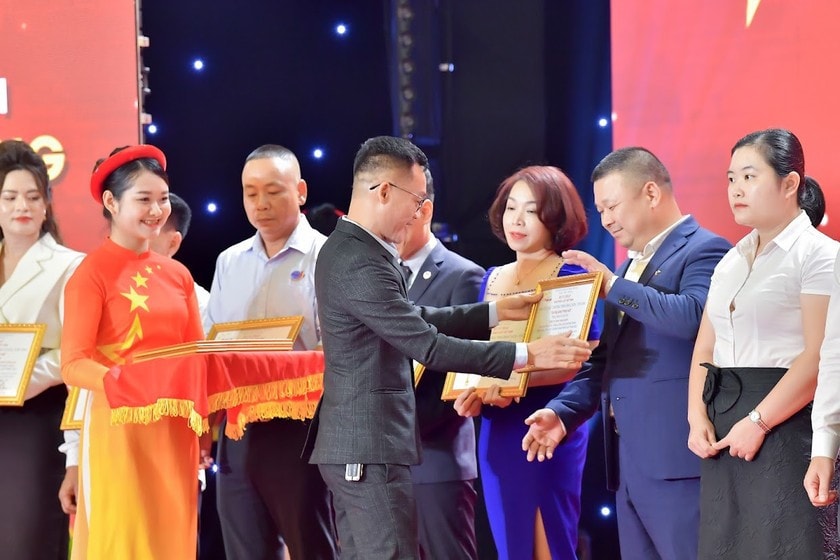 Tôn vinh 50 Gương sáng Pháp luật năm 2023 -0