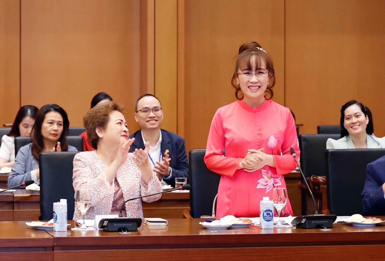 Chủ tịch Quốc hội Vương Đình Huệ: Phát huy tinh thần dân tộc, xứng tầm là những doanh nhân đại diện cho đất nước Việt Nam -0