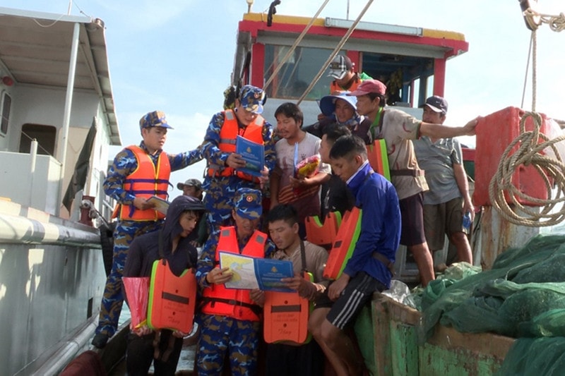 Đưa văn hóa pháp luật vào đời sống bộ đội -0