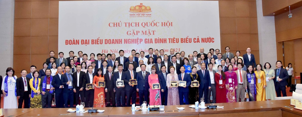 Chủ tịch Quốc hội Vương Đình Huệ: Phát huy tinh thần dân tộc, xứng tầm là những doanh nhân đại diện cho đất nước Việt Nam -0