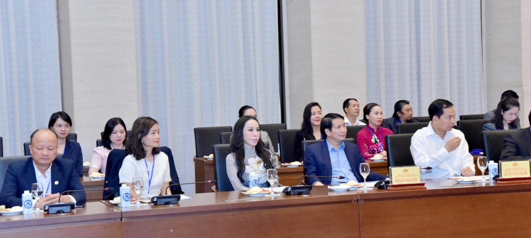 Chủ tịch Quốc hội Vương Đình Huệ: Phát huy tinh thần dân tộc, xứng tầm là những doanh nhân đại diện cho đất nước Việt Nam -0