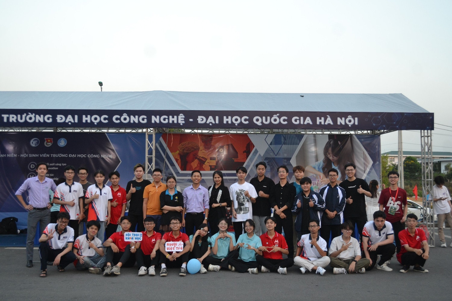 Ngày hội khoa học của tuổi trẻ Đại học Quốc gia Hà Nội -0