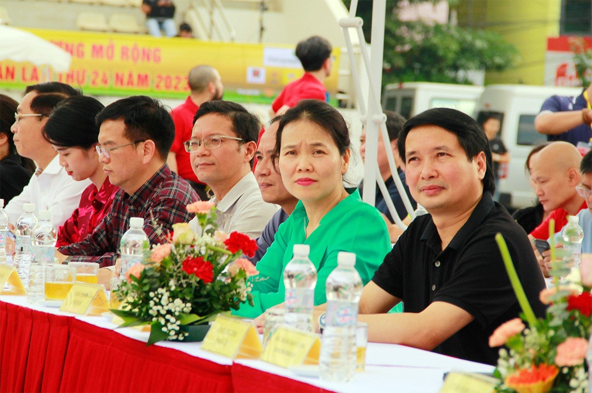 Một số hình ảnh Lễ Khai mạc Giải bóng đá các cơ quan Trung ương mở rộng tranh Cúp Báo Đại biểu Nhân dân lần thứ 24 năm 2023 -1