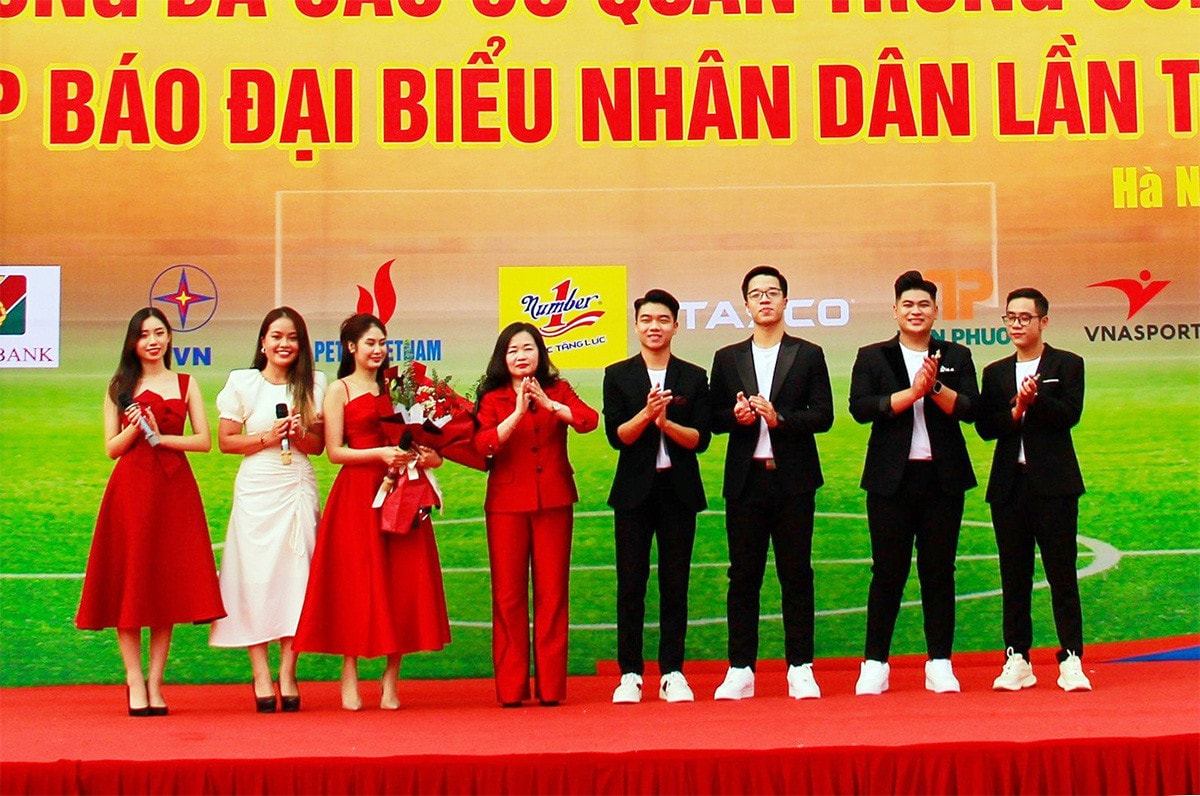 Một số hình ảnh Lễ Khai mạc Giải bóng đá các cơ quan Trung ương mở rộng tranh Cúp Báo Đại biểu Nhân dân lần thứ 24 năm 2023 -0