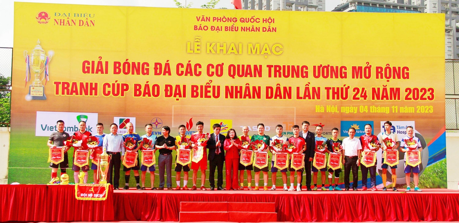 Một số hình ảnh Lễ Khai mạc Giải bóng đá các cơ quan Trung ương mở rộng tranh Cúp Báo Đại biểu Nhân dân lần thứ 24 năm 2023 -1