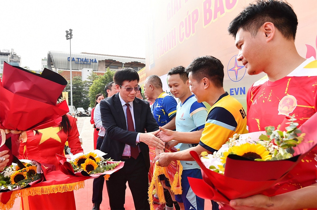 Một số hình ảnh Lễ Khai mạc Giải bóng đá các cơ quan Trung ương mở rộng tranh Cúp Báo Đại biểu Nhân dân lần thứ 24 năm 2023 -6