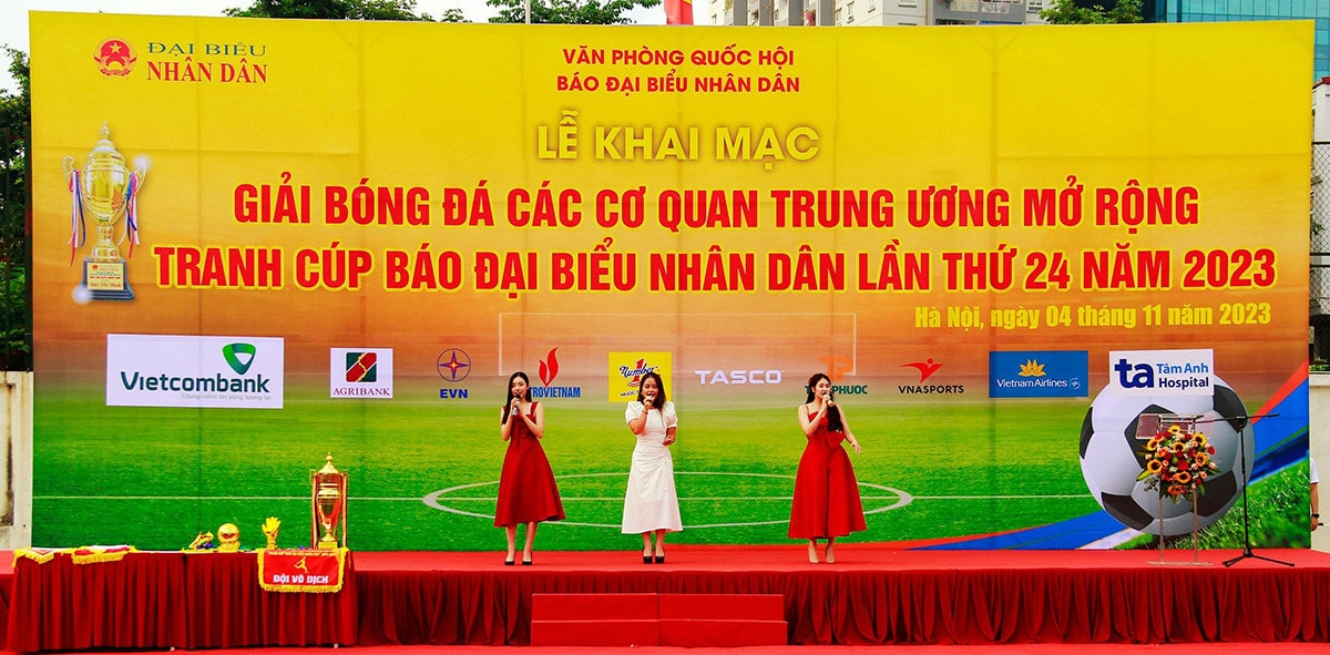 Một số hình ảnh Lễ Khai mạc Giải bóng đá các cơ quan Trung ương mở rộng tranh Cúp Báo Đại biểu Nhân dân lần thứ 24 năm 2023 -0