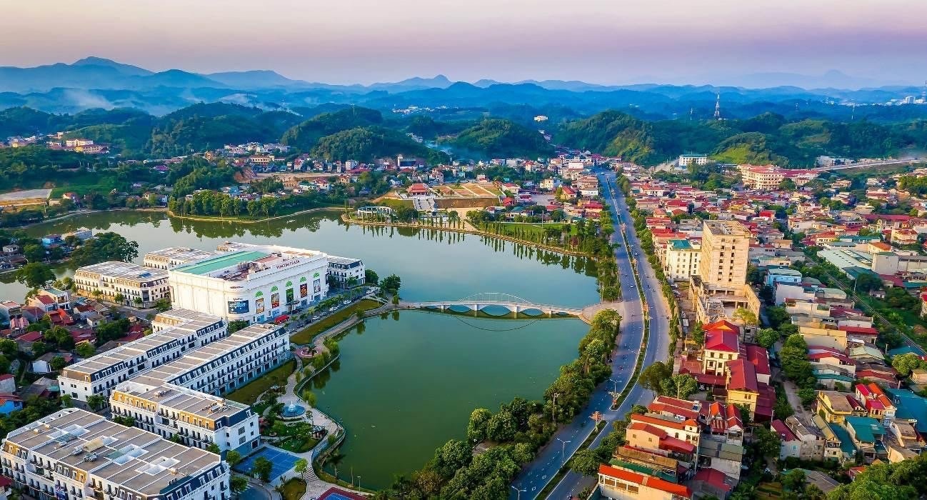 Thành phố Yên Bái nhìn từ trên cao