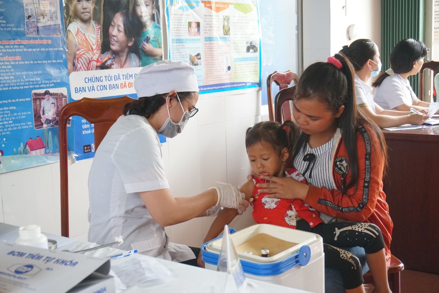 Đắk Lắk: Đẩy mạnh tuyên truyền nâng cao nhận thức về tiêm chủng cho trẻ trong độ tuổi -0