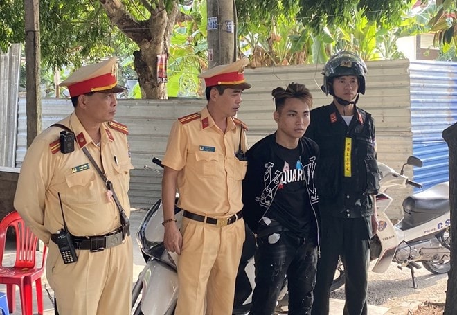 Bắt đối tượng giết người khi đang trên đường bỏ trốn -0