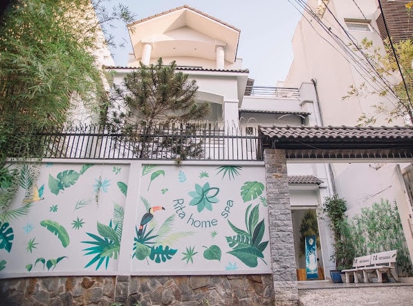 TP. Hồ Chí Minh: Rita Home Spa dùng nhân viên chăm sóc da khám chữa bệnh cho khách