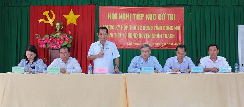 Bài 1: Đặt thuận lợi của cử tri lên trên thuận lợi của đại biểu -0