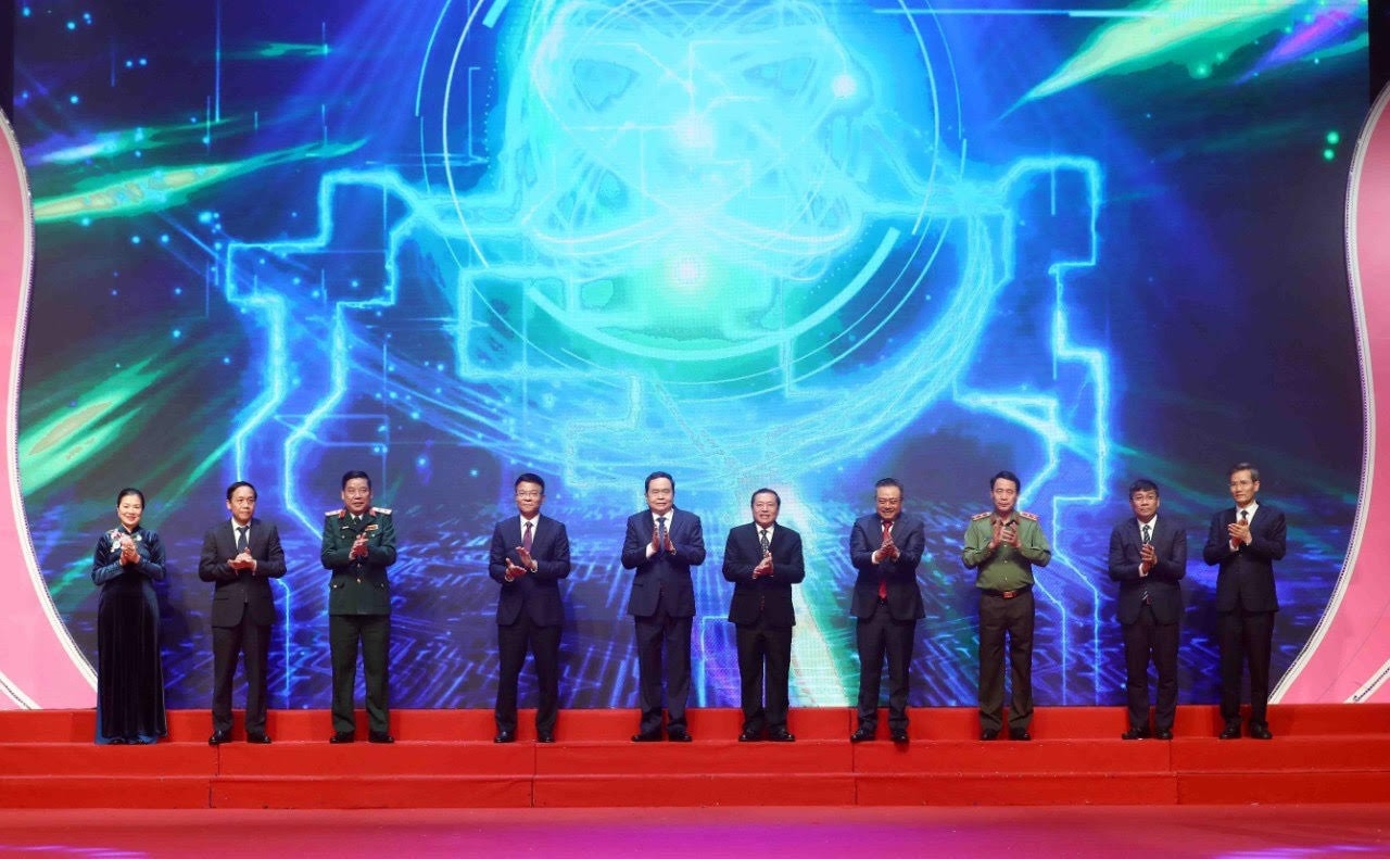 Phó Chủ tịch Thường trực Quốc hội Trần Thanh Mẫn dự Lễ tổng kết Hội thi hòa giải viên giỏi toàn quốc -1