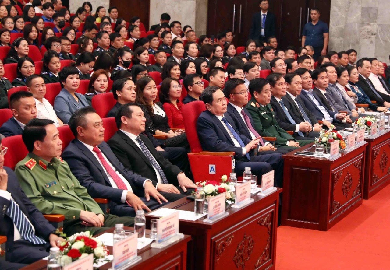 Phó Chủ tịch Thường trực Quốc hội Trần Thanh Mẫn dự Lễ tổng kết Hội thi hòa giải viên giỏi toàn quốc -3