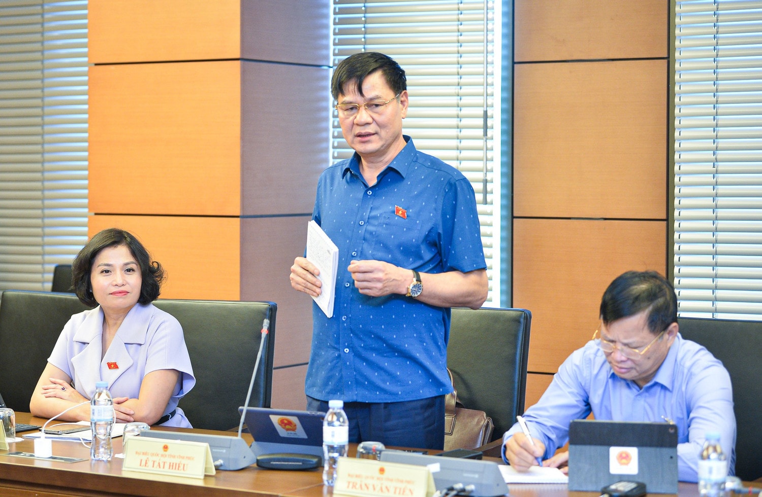Chuyển toàn bộ xử lý vi phạm hành chính sang Tòa án - có khả thi? -0