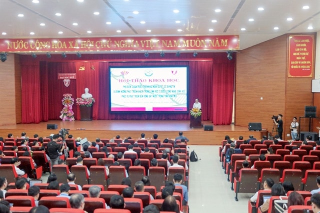 Hội nghị phổ biến, quán triệt Nghị quyết 36 của Bộ Chính trị về phát triển khoa học công nghệ trong lĩnh vực y, dược, công nghệ sinh học -0