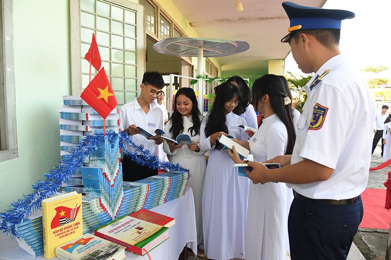 Bộ Tư lệnh Vùng Cảnh sát biển 2 phát động Cuộc thi tìm hiểu biển, đảo, Luật Cảnh sát biển Việt Nam -0