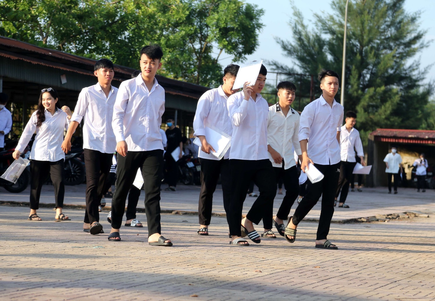 Thành phố Hà Tĩnh phát động "Ngày Chủ nhật không dạy thêm, học thêm". Ảnh minh họa: Xuân Sinh Hà Tĩnh phát động “Ngày Chủ nhật không dạy thêm, học thêm” -0