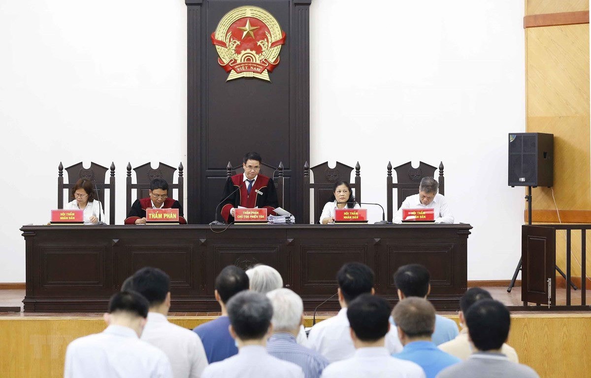Dự thảo Luật đổi mới quy định về ngạch, bậc Thẩm phán TAND.
