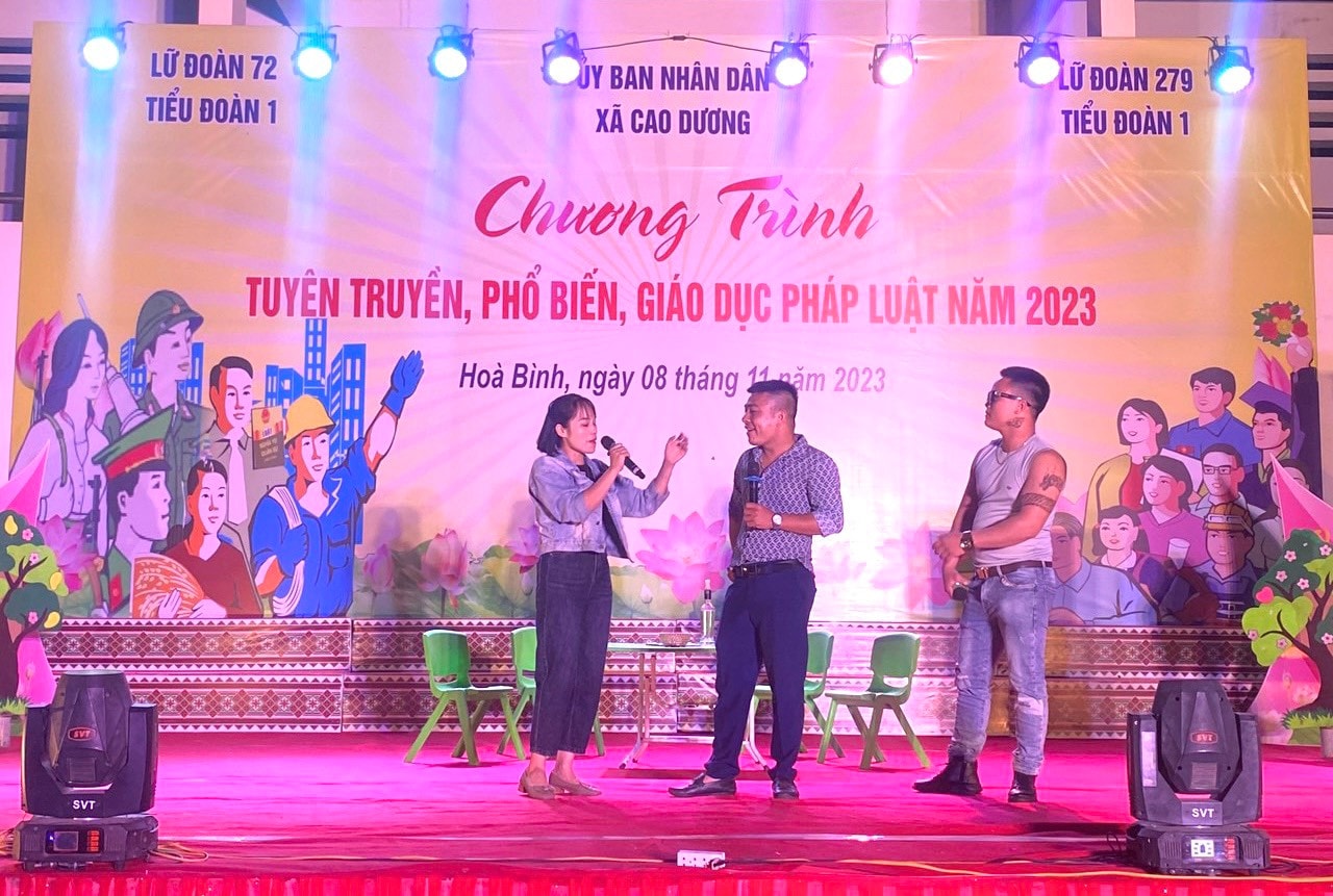 Lữ đoàn 72, Lữ đoàn 279 tuyên truyền pháp luật cho người dân xã Cao Dương -0
