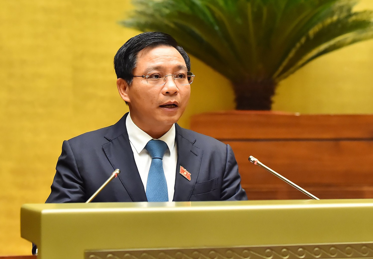 c895138c244fa0024542fbd9e744dbe5a1f6f06e0092e60fcc33c04fcfdcf60c3968ef108-_bo-truong-giao-thong-nguyen-van-1699592135364