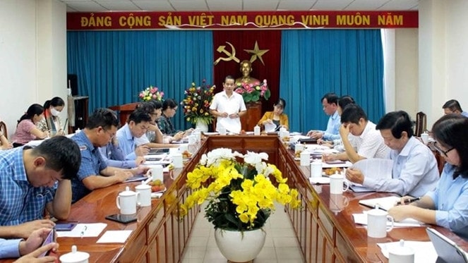 Bài 3: Phân công các Ban, Tổ đại biểu giám sát toàn bộ nội dung trả lời