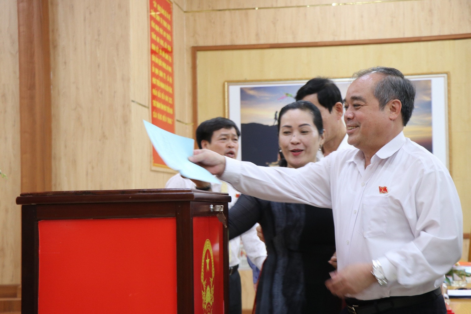 Quảng Ngãi: Lấy phiếu tín nhiệm đối với người giữ chức vụ do HĐND tỉnh bầu -0