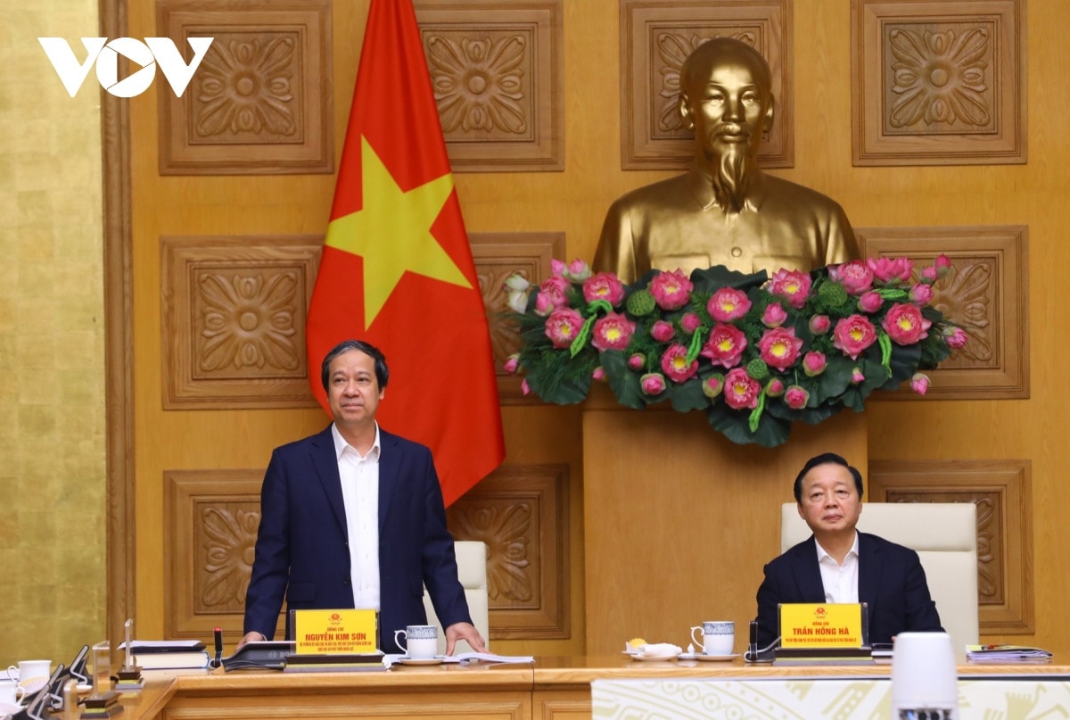 Bộ Giáo dục và Đào tạo kiến nghị thi tốt nghiệp năm 2025 với 2 bắt buộc 2 môn tự chọn -1