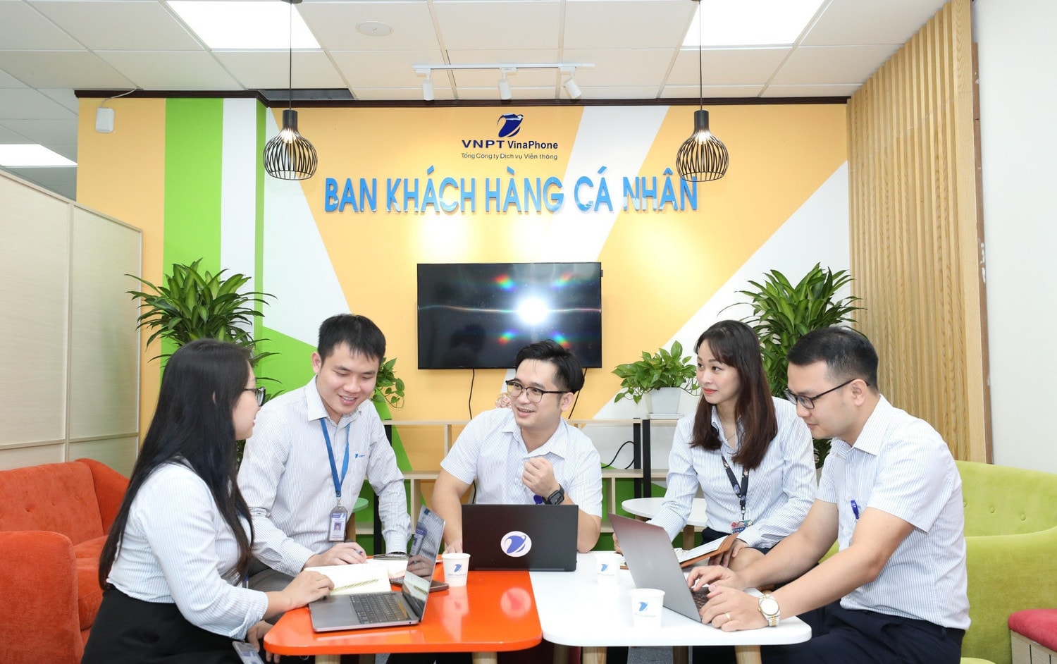 Khám phá không gian xanh ở ‘đại bản doanh’ VNPT VinaPhone -0