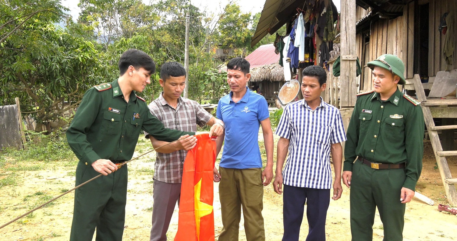 Cùng xây dựng khối đại đoàn kết vùng biên viễn Quảng Bình -0
