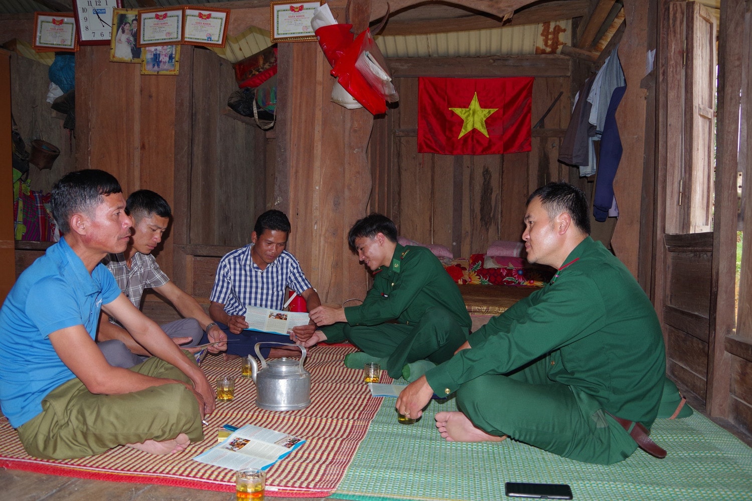 Cùng xây dựng khối đại đoàn kết vùng biên viễn Quảng Bình -0