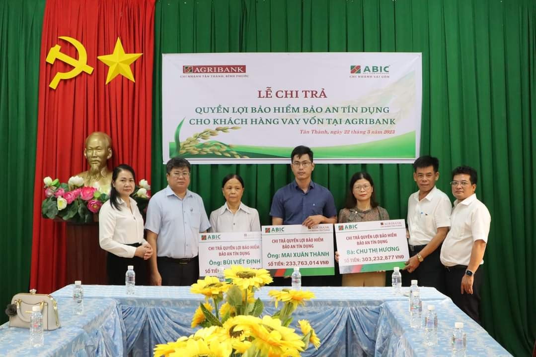 Dẫn đầu các sản phẩm bảo hiểm “Tam nông” -0