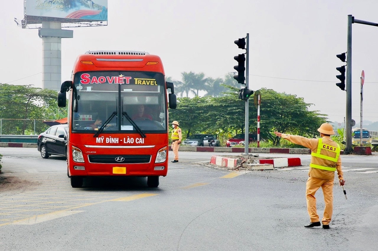 Hà Nội tăng cường kiểm soát hoạt động vận tải hành khách -0