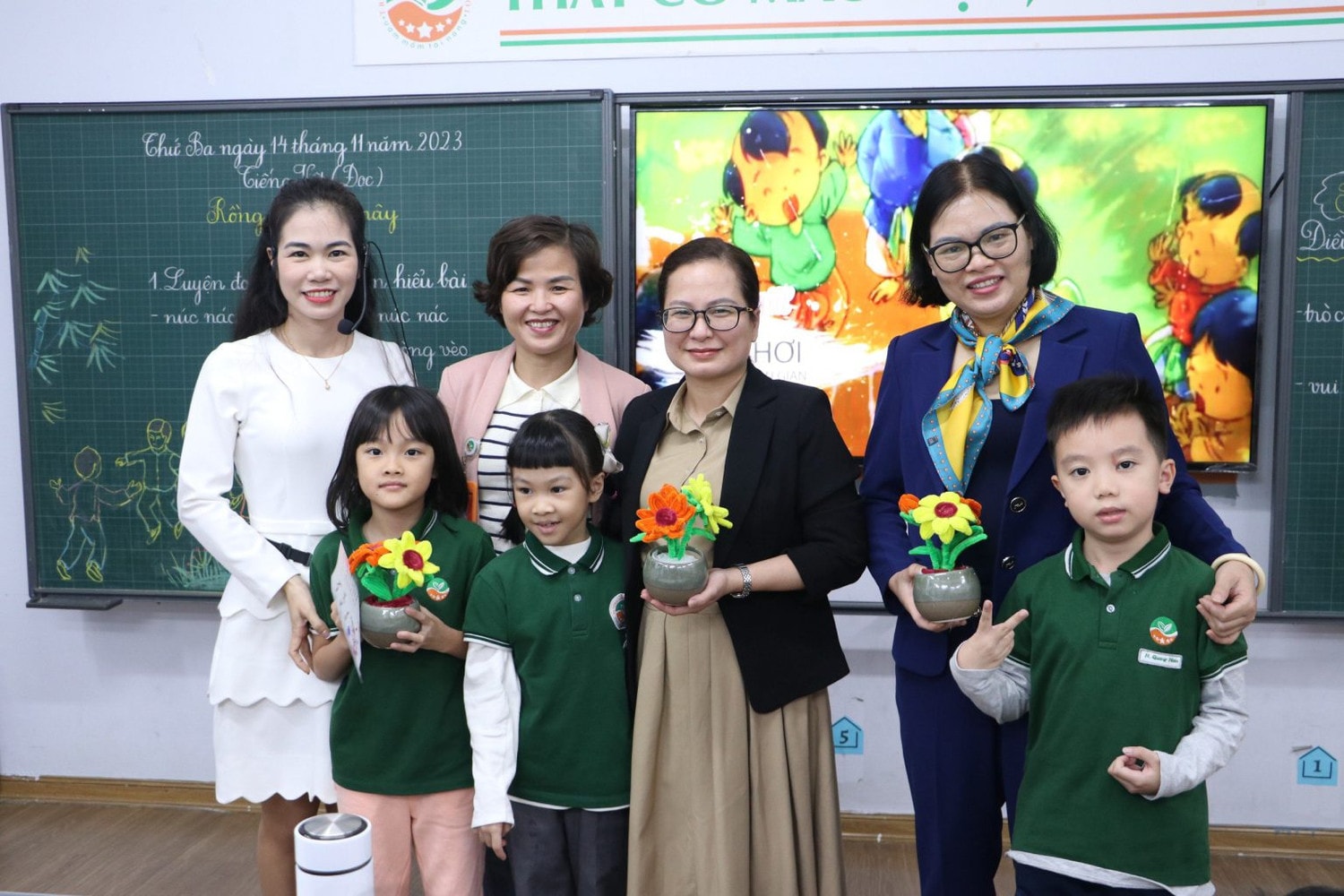 Nữ Hiệu phó tận tâm trên hành trình vì sự nghiệp giáo dục của Ngôi Sao Hà Nội -0