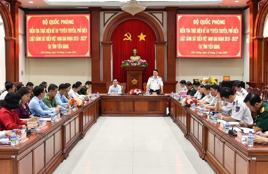 Đoàn công tác Bộ Quốc phòng kiểm tra công tác thực hiện Đề án “Tuyên truyền, phổ biến Luật Cảnh sát biển Việt Nam giai đoạn 2019-2023” tại tỉnh Tiền Giang