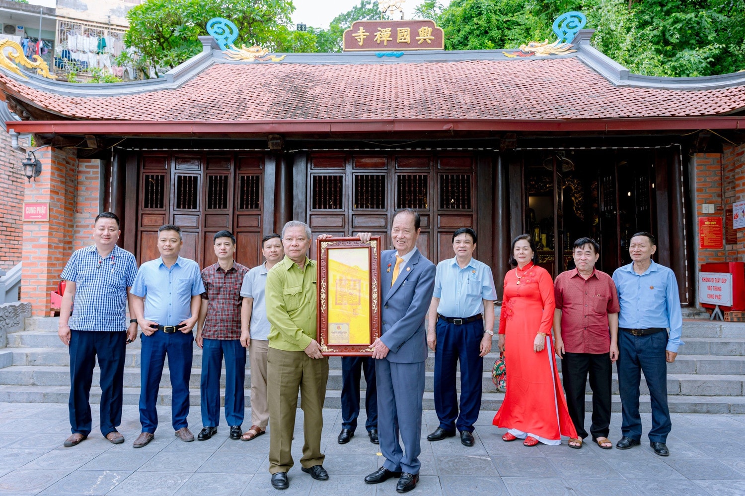 Xứng đáng truyền thống vẻ vang 