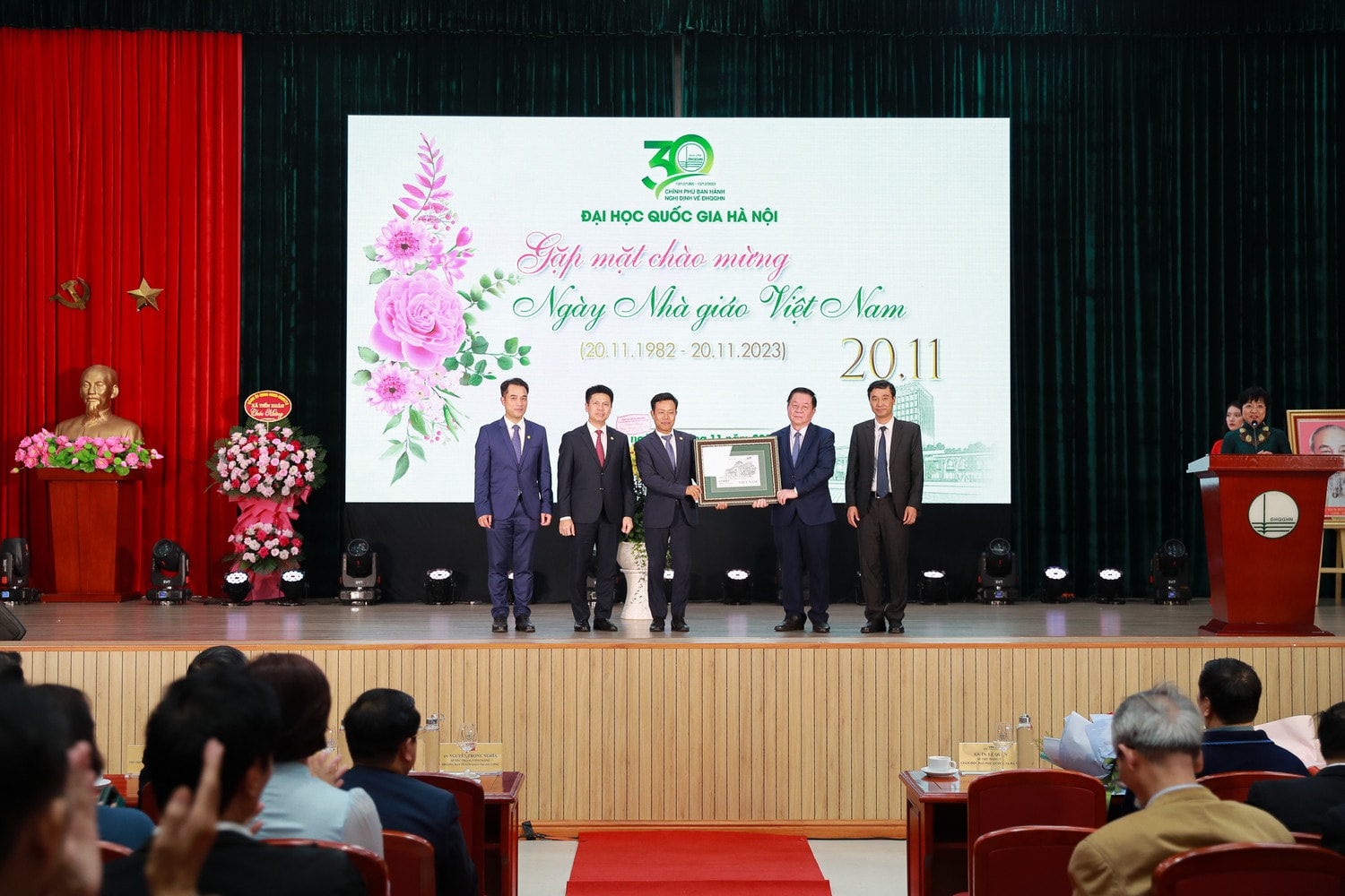 Tạo đột phá trong giáo dục, đào tạo nguồn nhân lực chất lượng cao tại ĐHQGHN\ -0