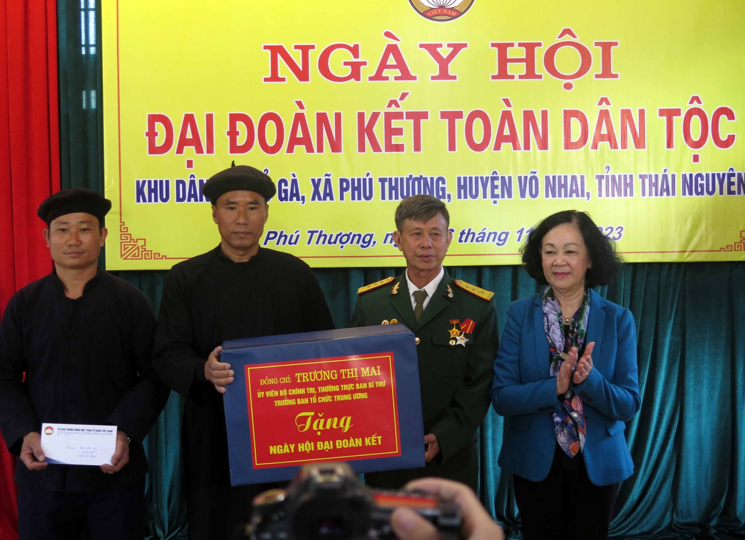 Ngày hội Đại đoàn kết chính là cụ thể hoá phương châm “hướng về cơ sở” -0