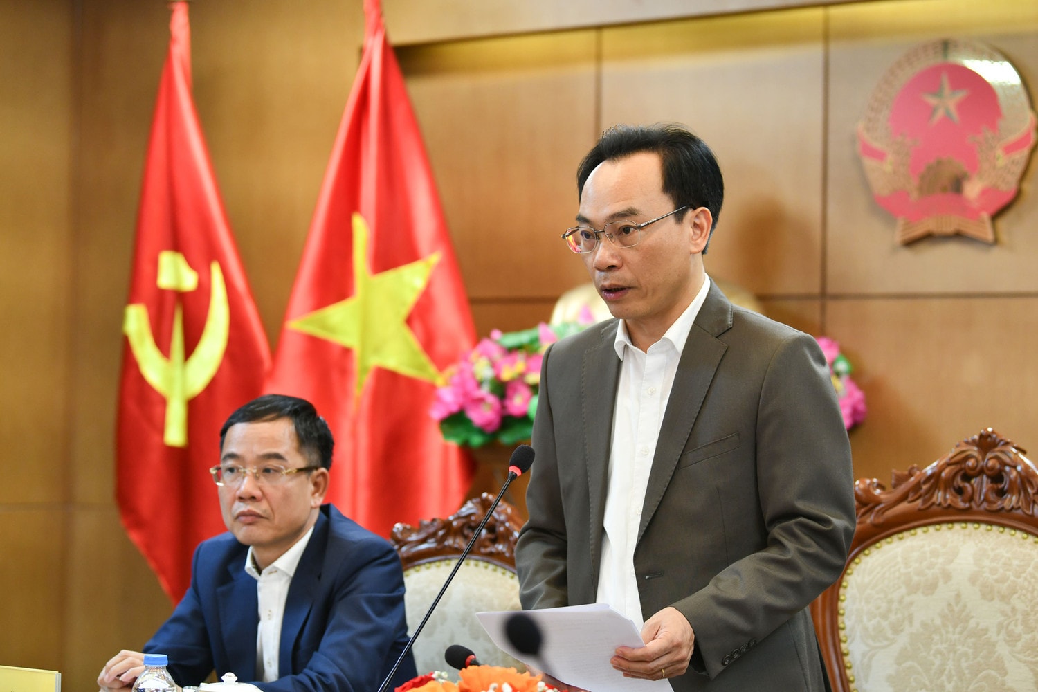 Nhiều tác phẩm phản biện chính sách giáo dục đạt giải cao -0