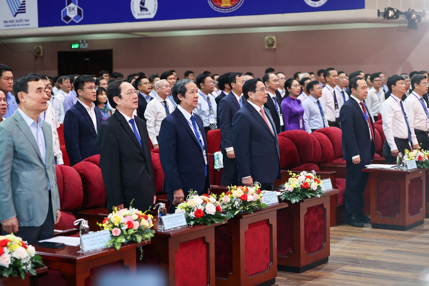 Thủ tướng Phạm Minh Chính: Kiến tạo động lực tăng trưởng mới để phát triển nhanh và bền vững giáo dục đại học -1