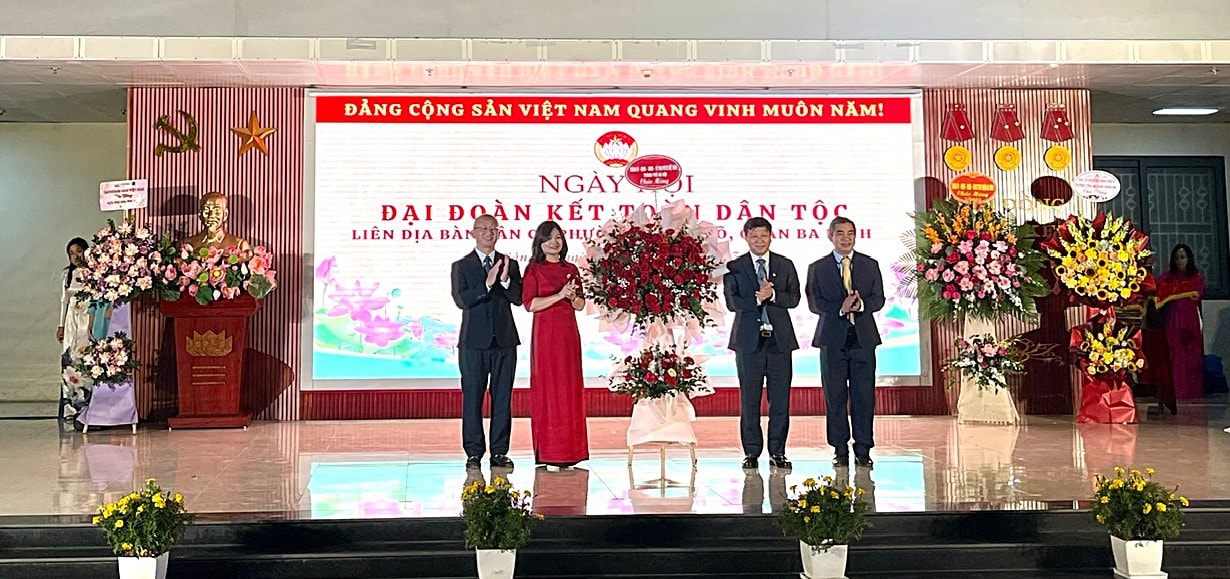 Liên tổ dân phố phường Giảng Võ vui Ngày hội Đại đoàn kết -0