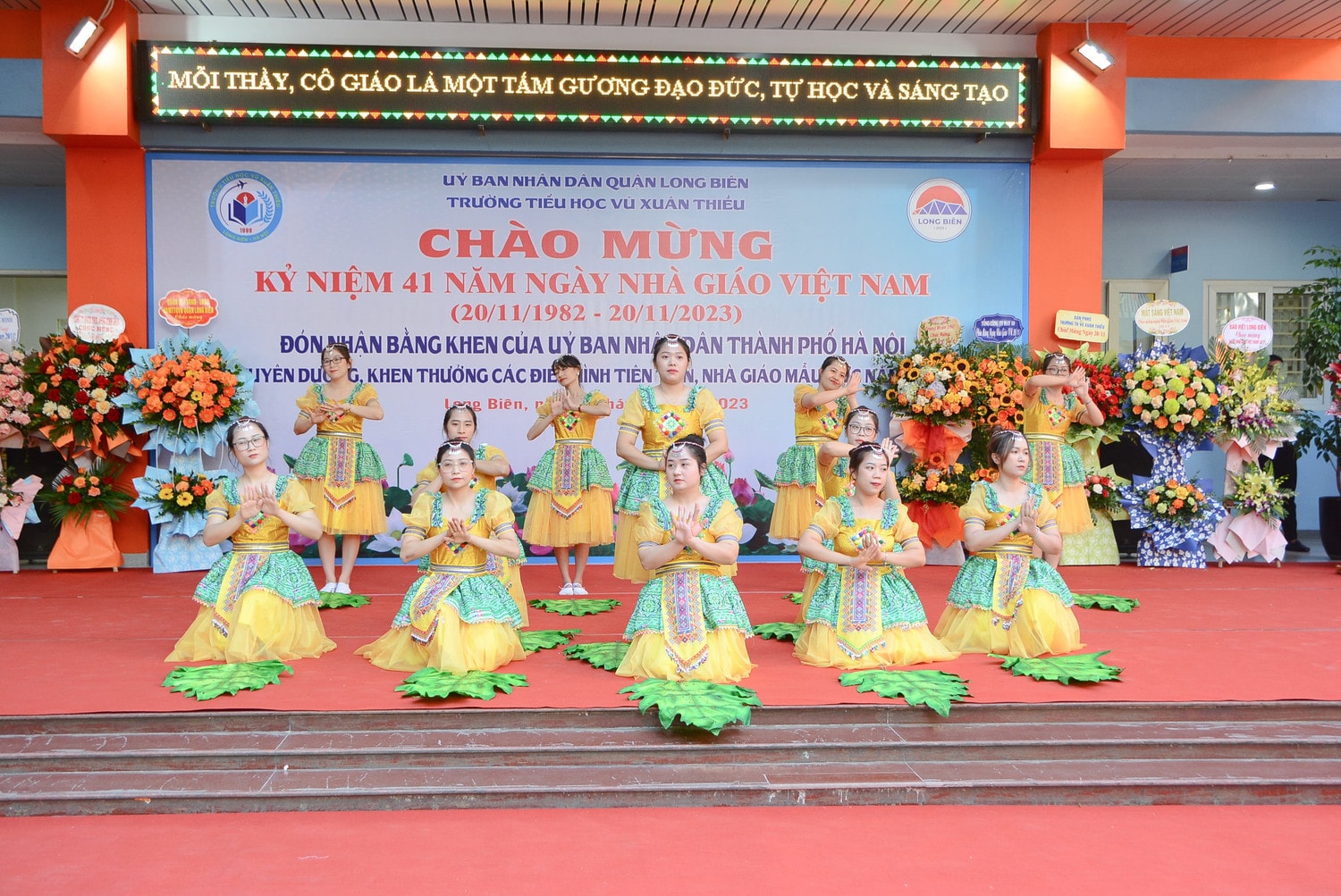 Trường Tiểu học Vũ Xuân Thiều đón nhận bằng khen của UBND TP. Hà Nội -0