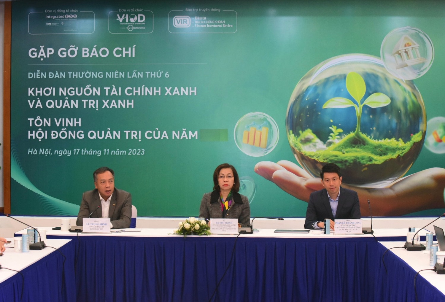 Lần đầu tiên vinh danh 5 Hội đồng quản trị của năm -0