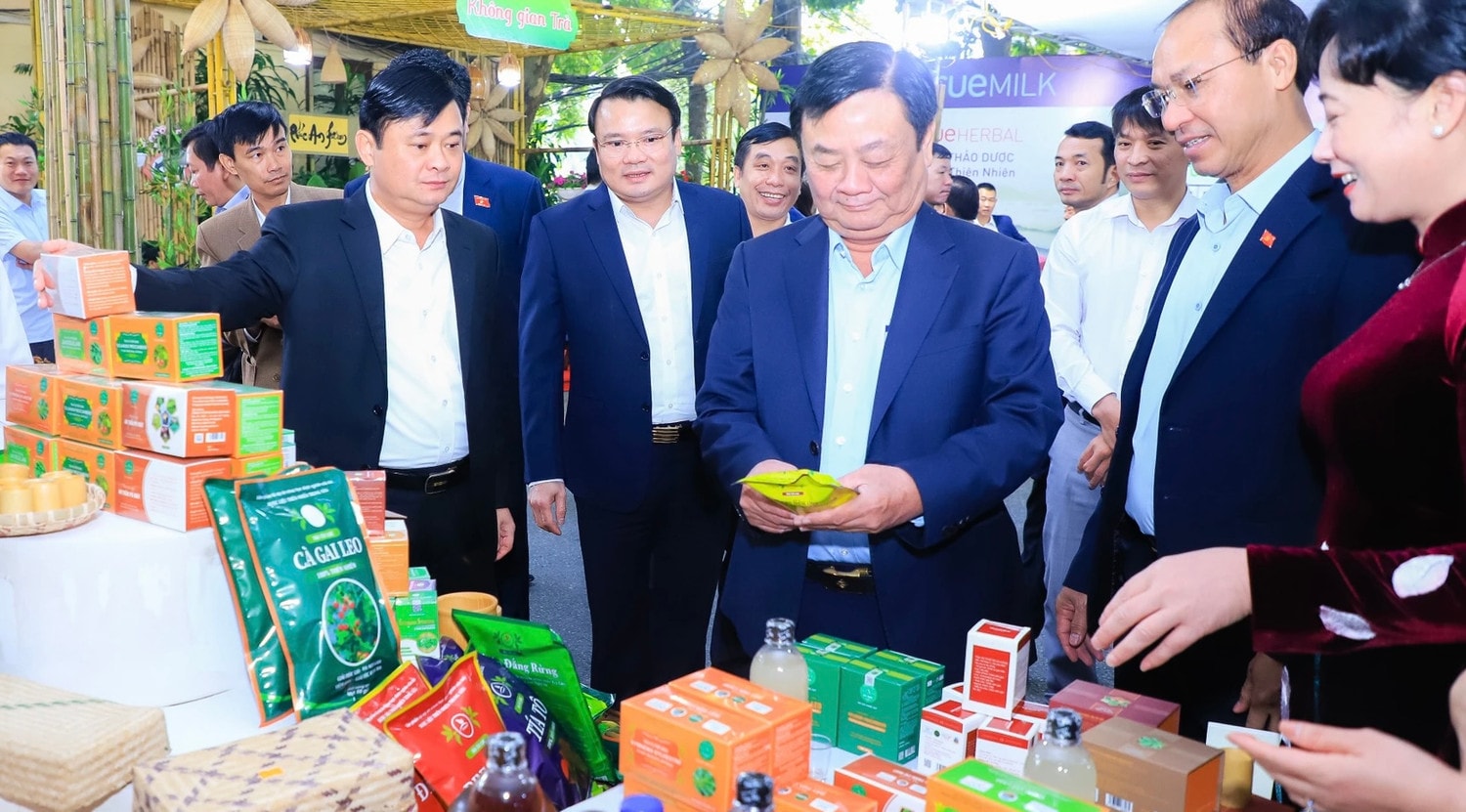 Tiềm năng, lợi thế và định hướng chiến lược phát triển kinh tế - xã hội miền Tây Nghệ An -0