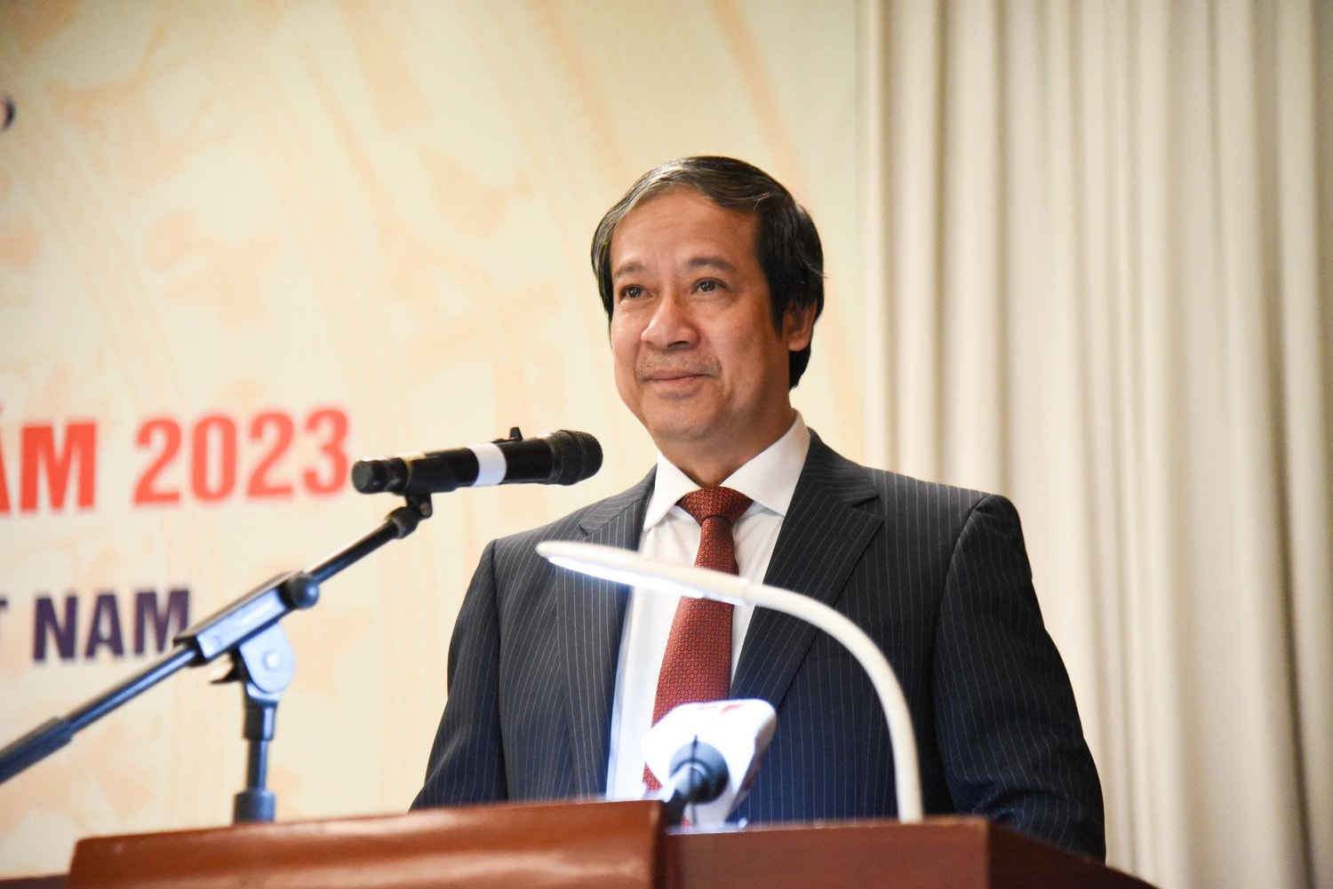 Bộ GD-ĐT tuyên dương nhà giáo, cán bộ quản lý tiêu biểu năm 2023 -0