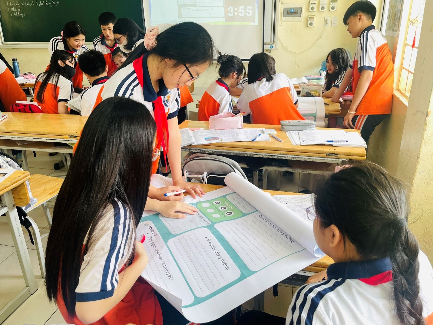 Tiết Truyện khoa học viễn tưởng - thể loại văn học qua phương pháp dạy thú vị của cô giáo Nguyễn Thu Hiền -0