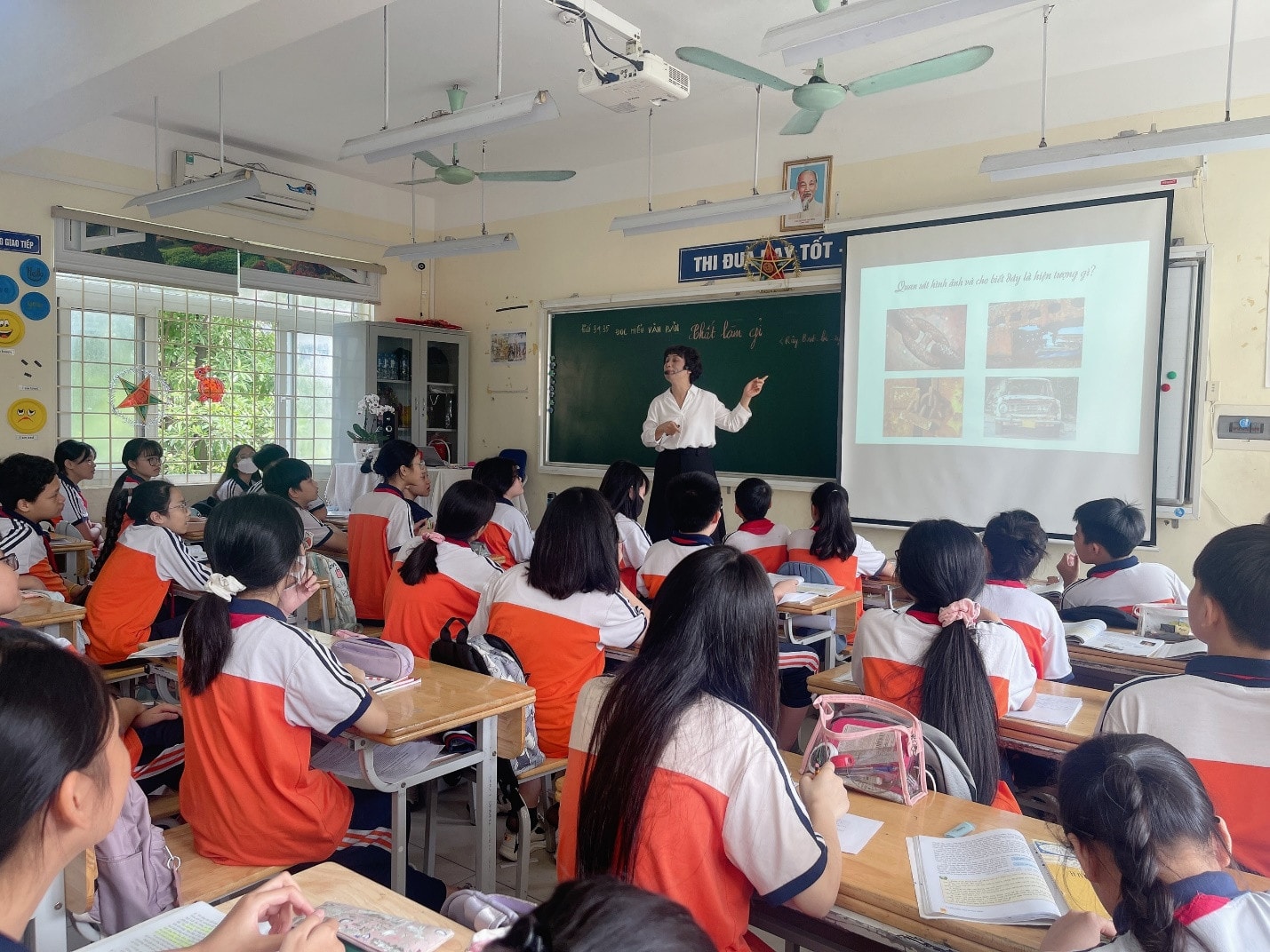 Tiết Truyện khoa học viễn tưởng - thể loại văn học qua phương pháp dạy thú vị của cô giáo Nguyễn Thu Hiền -0