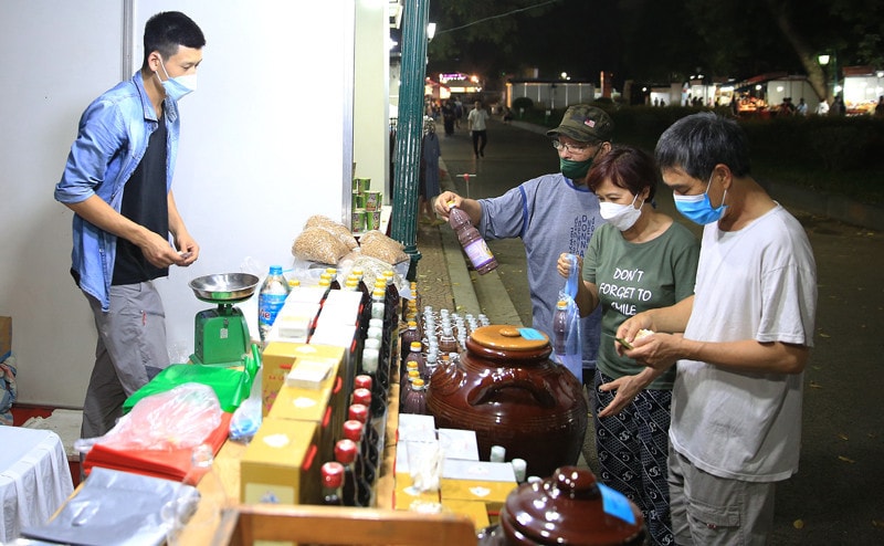Chương trình bình chọn “Hàng Việt Nam được người tiêu dùng yêu thích”:Xây dựng văn hóa, thói quen tiêu dùng của người Việt, thúc đẩy sản xuất tiêu thụ hàng Việt trên thị trường -0