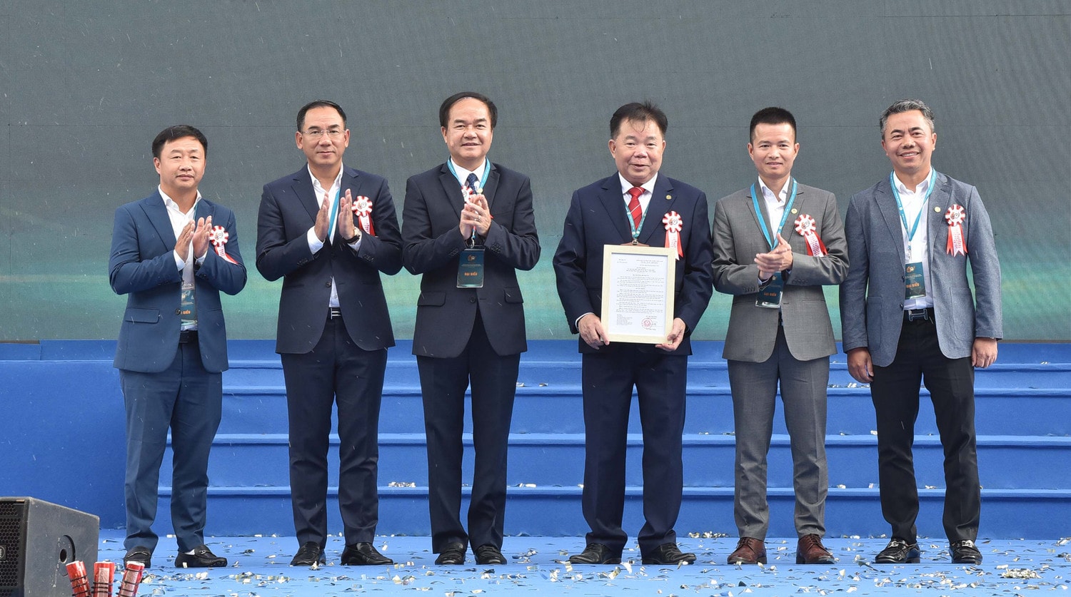 Chủ tịch Quốc hội Vương Đình Huệ dự Lễ kỷ niệm 60 năm thành lập Học viện Tài chính -0
